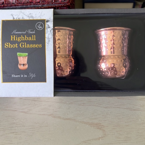 Hammered finish Set of four 2 oz  shot glasses - Picture 5 of 6